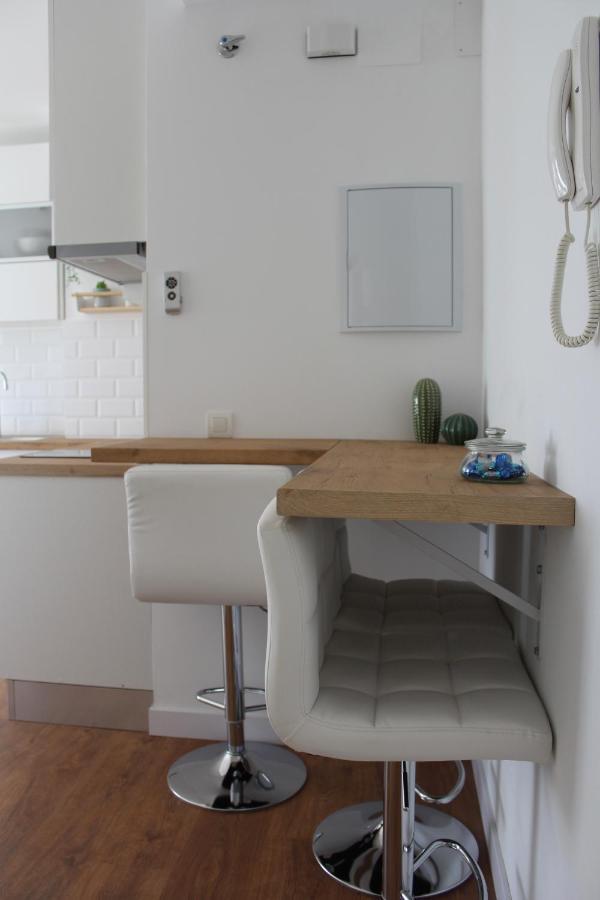 Beautiful Brand New 2 Bedroom Flat With Terrace Málaga Exteriör bild