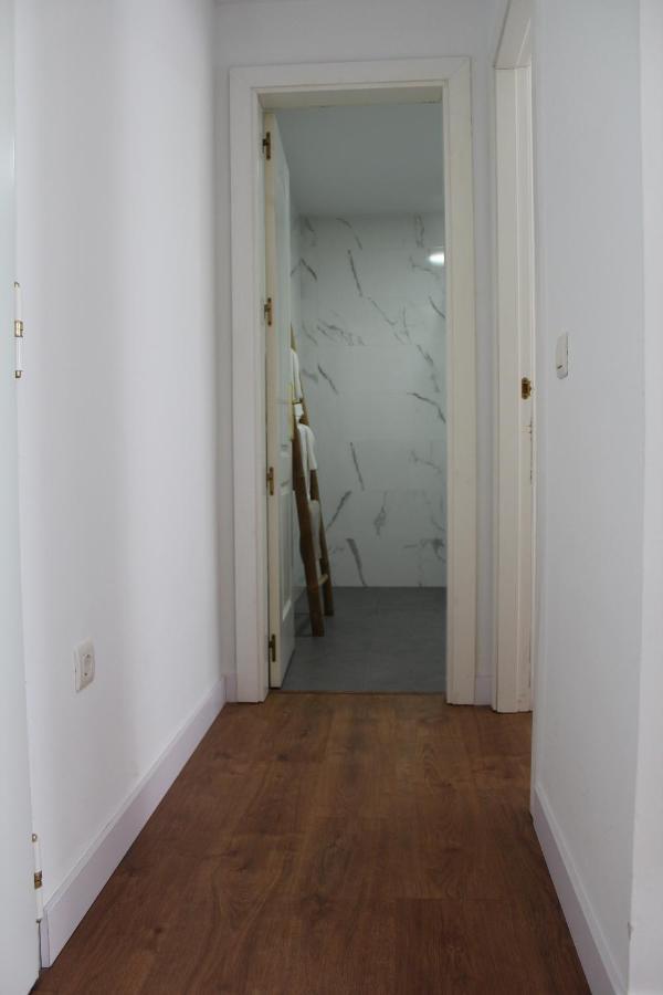 Beautiful Brand New 2 Bedroom Flat With Terrace Málaga Exteriör bild