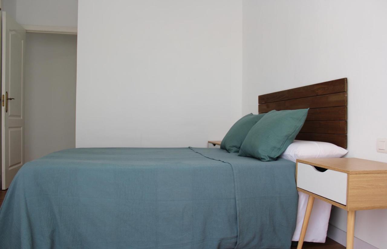 Beautiful Brand New 2 Bedroom Flat With Terrace Málaga Exteriör bild